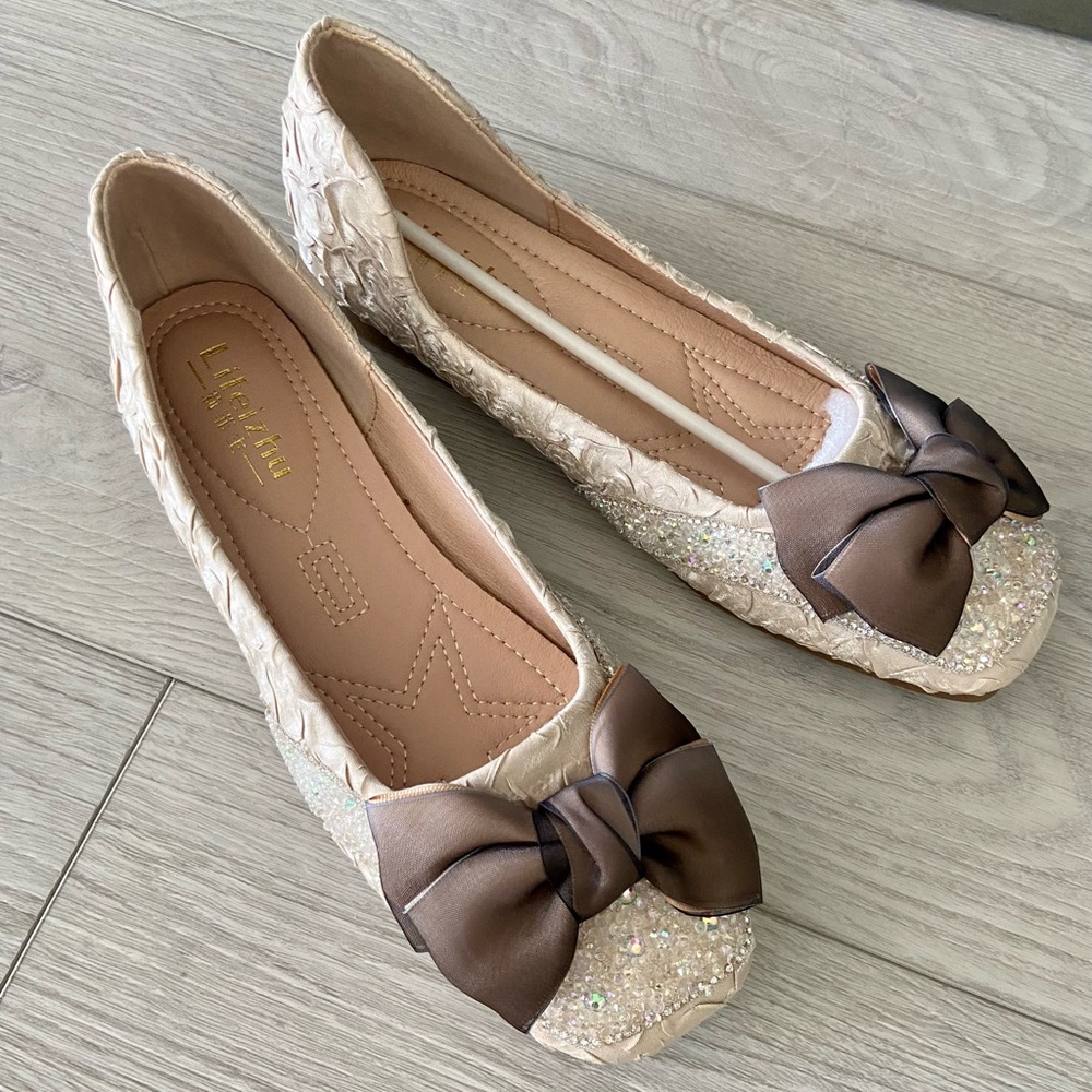 Elegant Beige/brown Flats - Picture 3 of 8